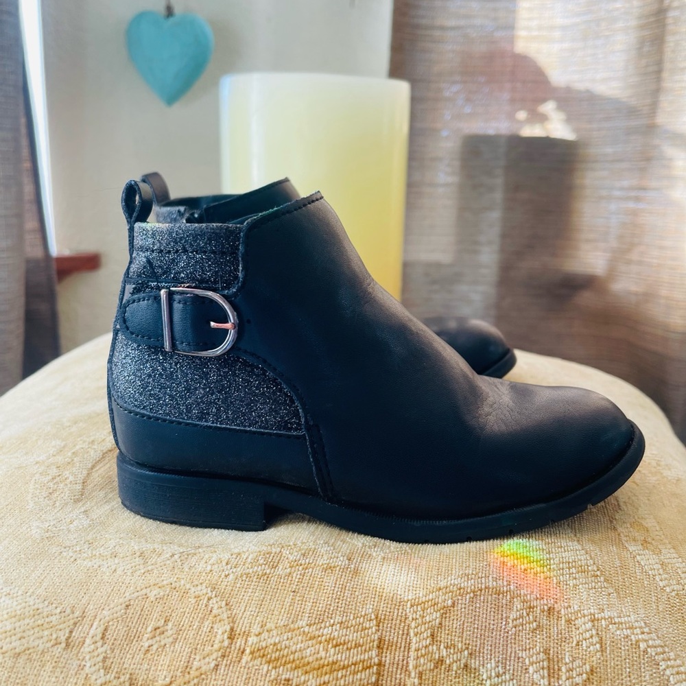 Girls Stride Rite Black Booties with sparkle 10